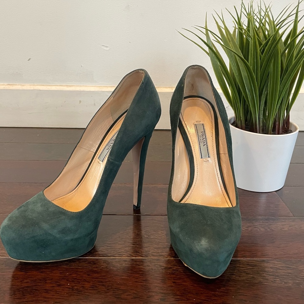 PRADA Dark Green Suede Almond Toe Platform Pumps, Size 37